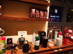 -星巴克(郑州普罗旺世店)