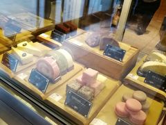 面包甜点陈列柜-麦当劳(新王府井店)