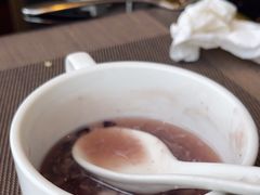 -大中华希尔顿酒店-念自助餐·嗨啤·小龙虾