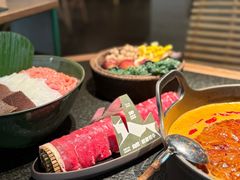 -三出山火锅(南京万象天地店)