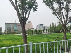 -泉城广场