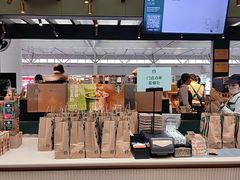 -星巴克(上海虹桥站2A检票口)