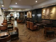 大堂-星巴克臻选(广州沙面店)