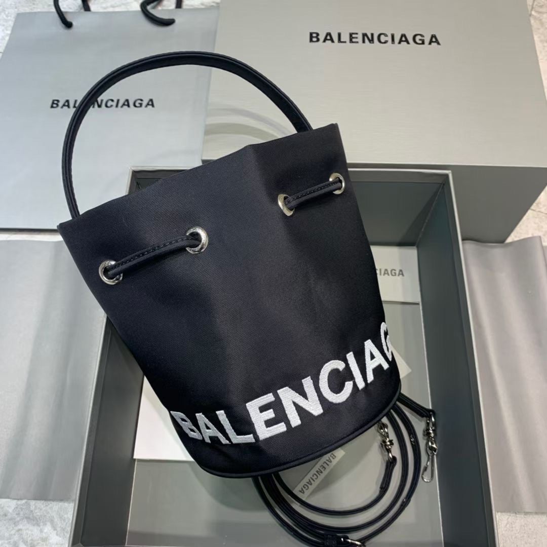 balenciga 巴黎世家 超轻 迷你 帆布包 小水桶包