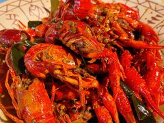 特色十三香小龙虾-有位虾匠·手工土菜小馆(市北店)