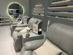 -格林奈儿美甲美睫