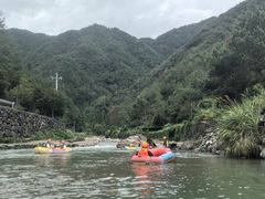 -仙人谷漂流景区