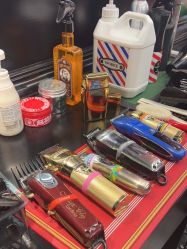 -鸿運 BARBER SHOP男士理发馆