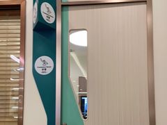 -维乐口腔(美维云门诊陆家嘴店)