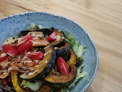 烟熏三文鱼烤南瓜沙拉-A30 BISTRO