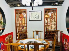 -乡土黄·鲜牛肉火锅·小龙虾(兴业街店)