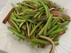 -余杨鸭鸭餐厅