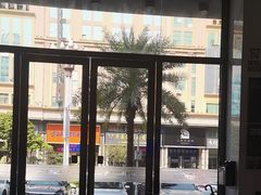 -粤港恒生口腔连锁(环球店)