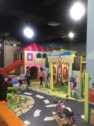 -利奥梦幻主题乐园(爱琴海购物公园店)