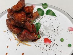 本帮熏鱼-蝶园·装修中(BFC外滩金融中心店)