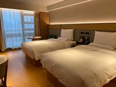 -全季酒店(重庆李子坝牛角沱地铁站店)