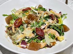 焦糖核桃梨子与多种芝士鸡肉沙拉-娜娜家·Nana's restaurant(国金汇店)