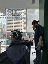 -八佰伴8008星级形象店