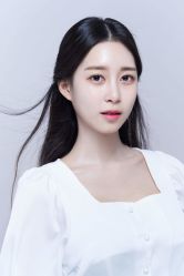 -Eling伊林彩妆·化妆培训(河西奥体店)