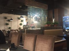 -鸡遇虾煲干锅火锅(小寨金莎店)