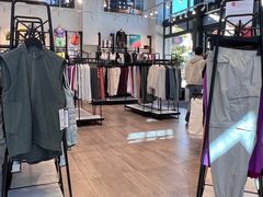 -lululemon(比斯特购物村店)
