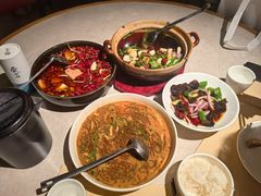 -荣小馆(椒江青悦城店)