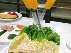 -红鼎豆捞·非遗鲍皇汤火锅(宝丰路店)