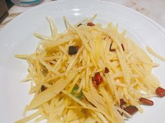 香菜梗炝土豆丝-绿茶餐厅(财富购物中心店)