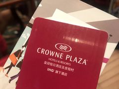 -深圳富苑皇冠假日套房酒店