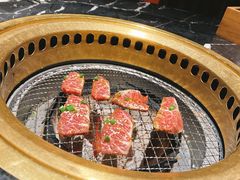 -山川小町·极番烧肉(新地假日广场店)