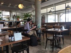 -ROAST coffee & eatery