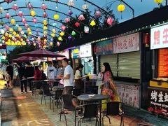 -亚龙湾亚泰商业街