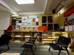 休息室-天猫养车贴膜轻改·蓝电(优匹康桥东路店)