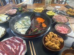 -重庆故事姊妹老火锅(财经学院店)