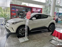 -上海和裕一汽丰田特约店-停车场