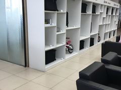 -成都华星名仕奥迪4S店(龙潭寺店)