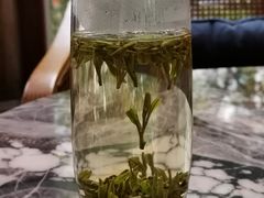 雀舌龙井茶-广富林宰相府酒店·水云间