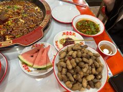 -烧哥美蛙肥肠鱼火锅·十五年社区店