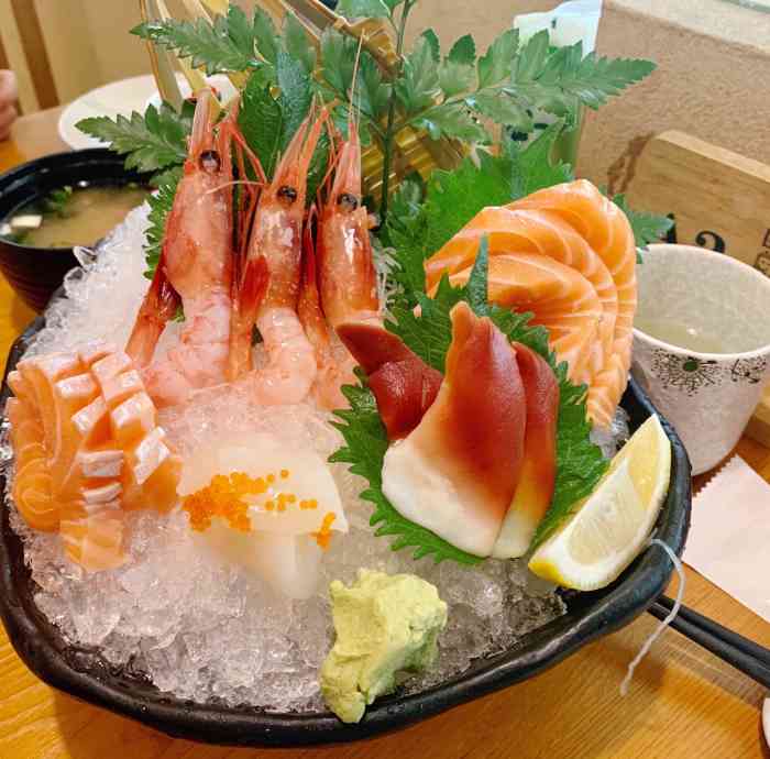 井泽日料(银泰城店)-"两个人不小心点多了结果都吃不掉,井泽的位.