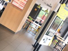 -麦当劳(松江南乐得来速店)