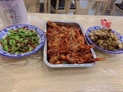 -江城燕子大排档(江汉路步行街店)