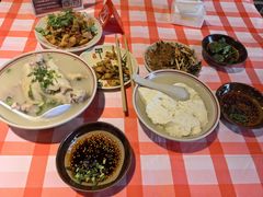 -老方桌烂蹄花川菜馆(九龙坡店)