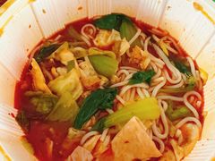 -二钢串叔麻辣烫(华龙大厦店)