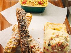 -星巴克臻选(莘庄仲盛店)