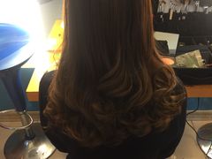 -维纳斯化妆摄影学校