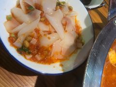 -野山舂·贵州现舂酸汤火锅(鸿通城店)