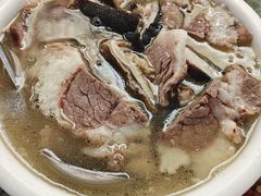 -汤锅大王(新平曹苏黄牛汤锅有限公司)