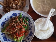-爱的果实月嫂育婴师(世纪东方店)
