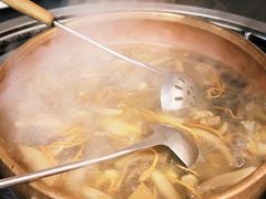 -阿山卓·野生菌火锅·纳西火塘烤肉