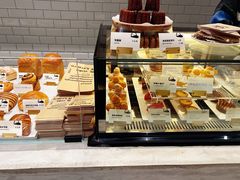 面包甜点陈列柜-光作面包Voila Lumiere(中山店)